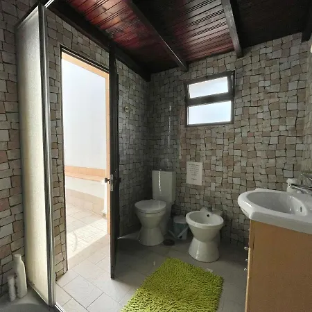 בית נופש Blue By Ethnic Ocean פוסטה